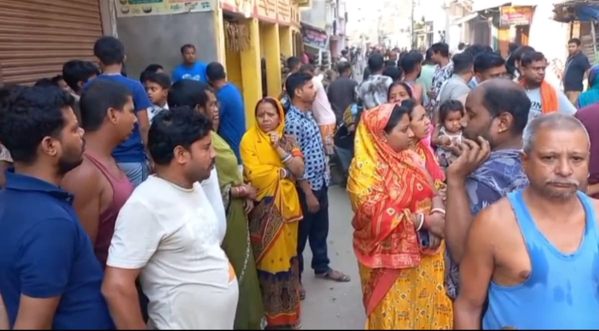 पटना के बिहटा पुलिस पर लगे गंभीर आरोप, थाने का किया घेराव..