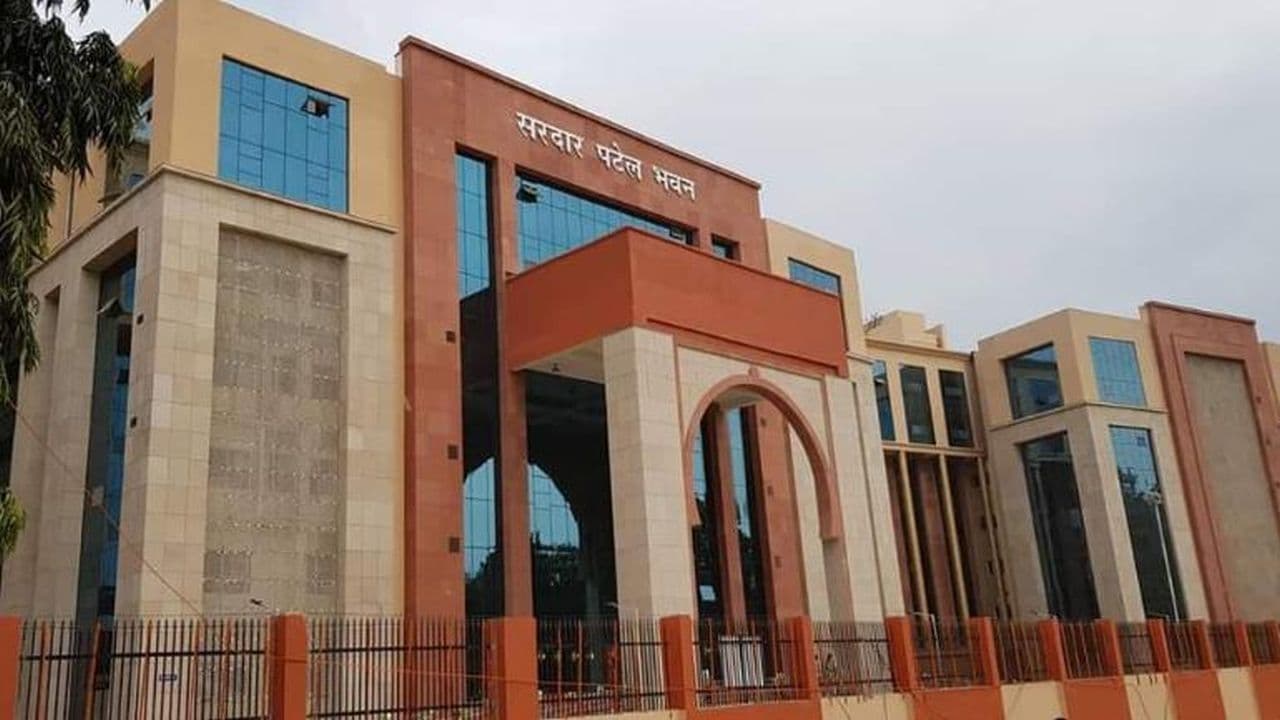 बिहार के 50 रीलबाज पुलिसकर्मियों की सूची जारी, मुख्यालय ने जारी किया कार्रवाई करने का निर्देश