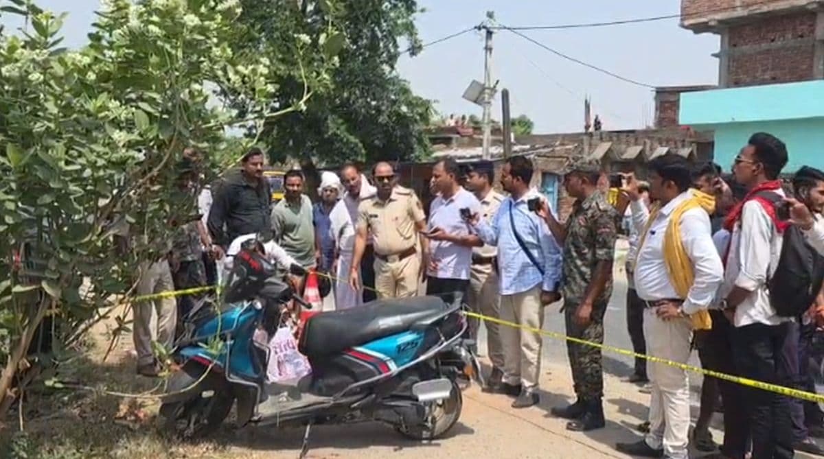 शाम में निकलनी थी बेटे की बारात, सेहरा खरीद कर लौट रहे पिता को अपराधी ने रास्ते में मारी गोली