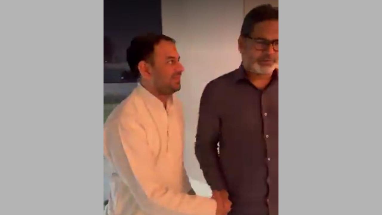 तेज प्रताप ने PK के साथ की मुलाकात, सोशल मीडिया पर तेजस्वी को टैग कर लिखा 'जनहित के मुद्दों पर हुई बात'