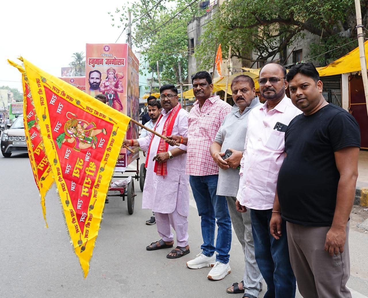 हनुमान जन्मोत्सव की तैयारी अंतिम चरण में, प्रचार प्रसार के लिए रथ किया गया रवाना...