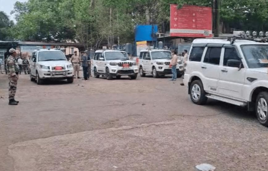 सुल्तानगंज नगर परिषद में शूट आउट करने वाले आरोपी को पुलिस ने एनकाउंटर में मार गिराया, 3 पुलिसकर्मी भी जख्मी