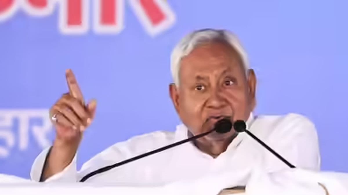 JDU KI AHAM BAITHAK KE BAAD BIHAR KI SIYASAT ME BADHI HALCHAL