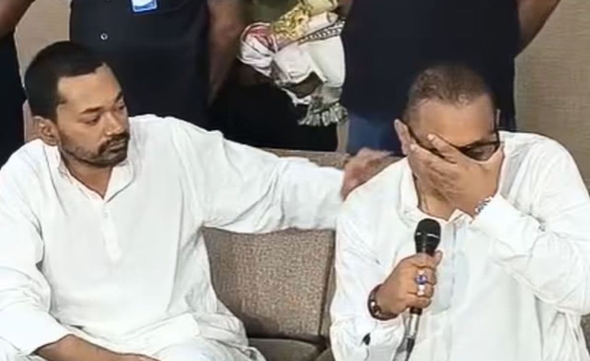 निशांत के सामने नीतीश का नाम लेते ही अशोक चौधरी के छलक पड़े आंसू, कहा 'उनके साथ काम करने का अनुभव ही कुछ और था'