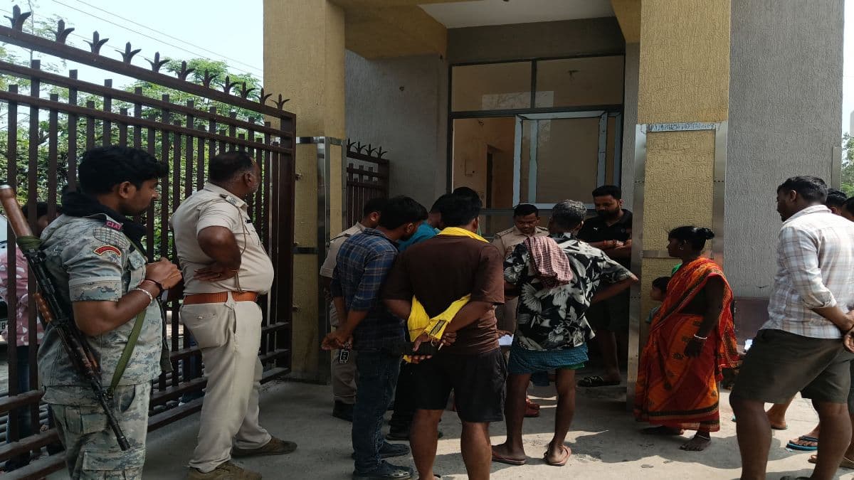 khet me padi laash aur aakhiri khat ka khulasa