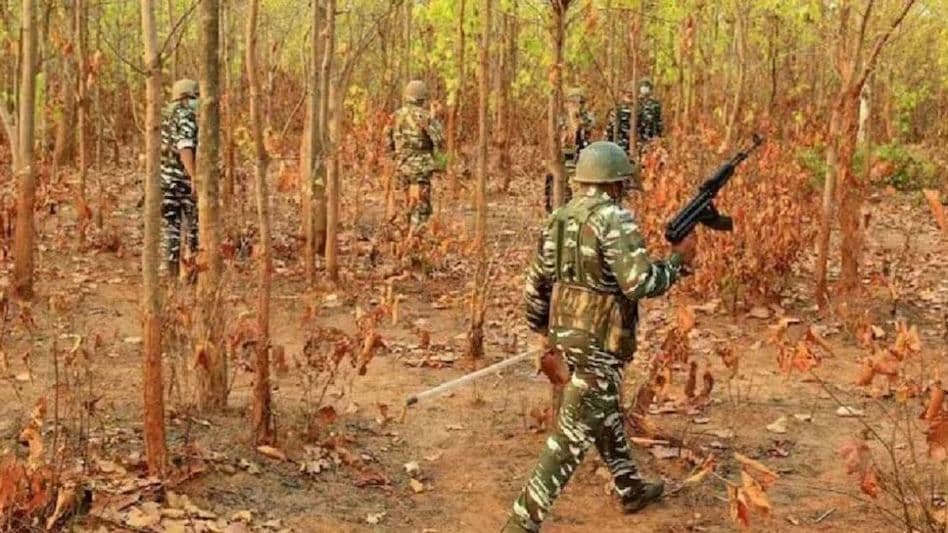 सुबह से शुरू हुई मुठभेड़ में 1 करोड़ के इनामी समेत 10 नक्सली हुए ढेर, सुरक्षा बल चला रही है सर्च ऑपरेशन....