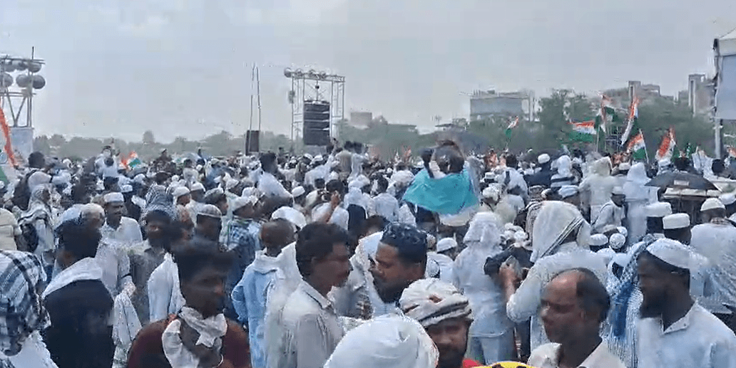 Gandhi Maida Waqf Protest : पटना के ऐतिहासिक गांधी मैदान में मुस्लिम समुदाय का विरोध प्रदर्शन, ‘वक्फ बचाओ-दस्तूर बचाओ’...