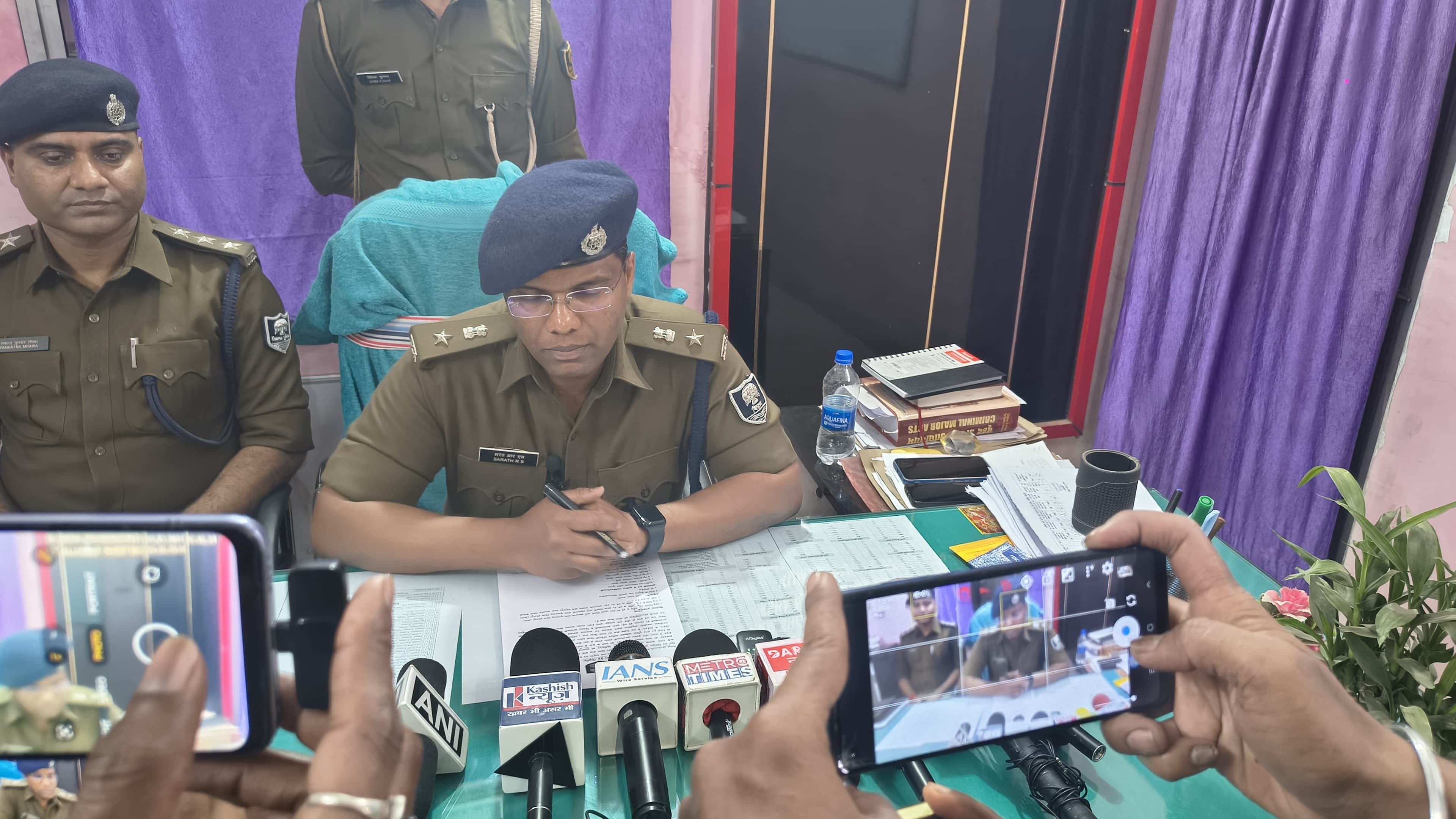 पटना की मनेर पुलिस ने लूटकांड का किया खुलासा, 3 गिरफ्तार