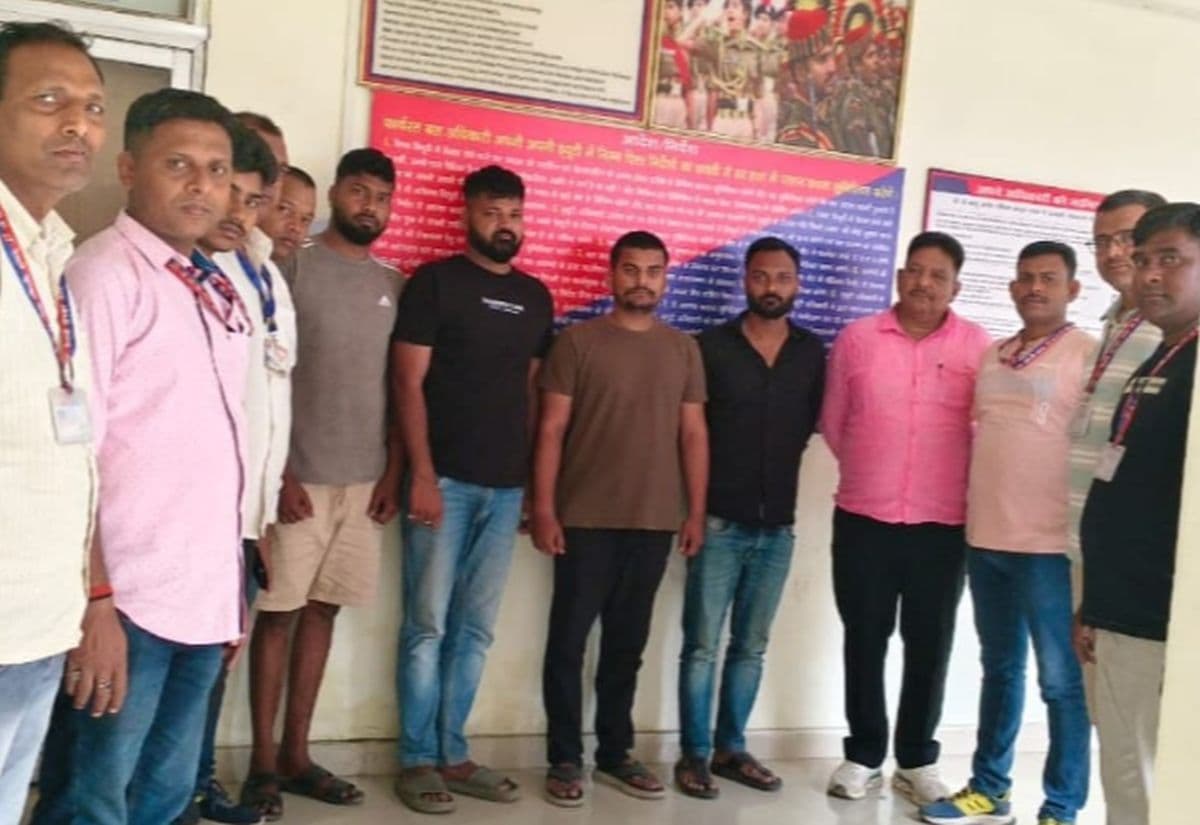 गोरखपुर में व्यक्ति को गोली मार भाग रहे थे पश्चिम बंगाल, गया जी रेलवे स्टेशन पर हो गया...