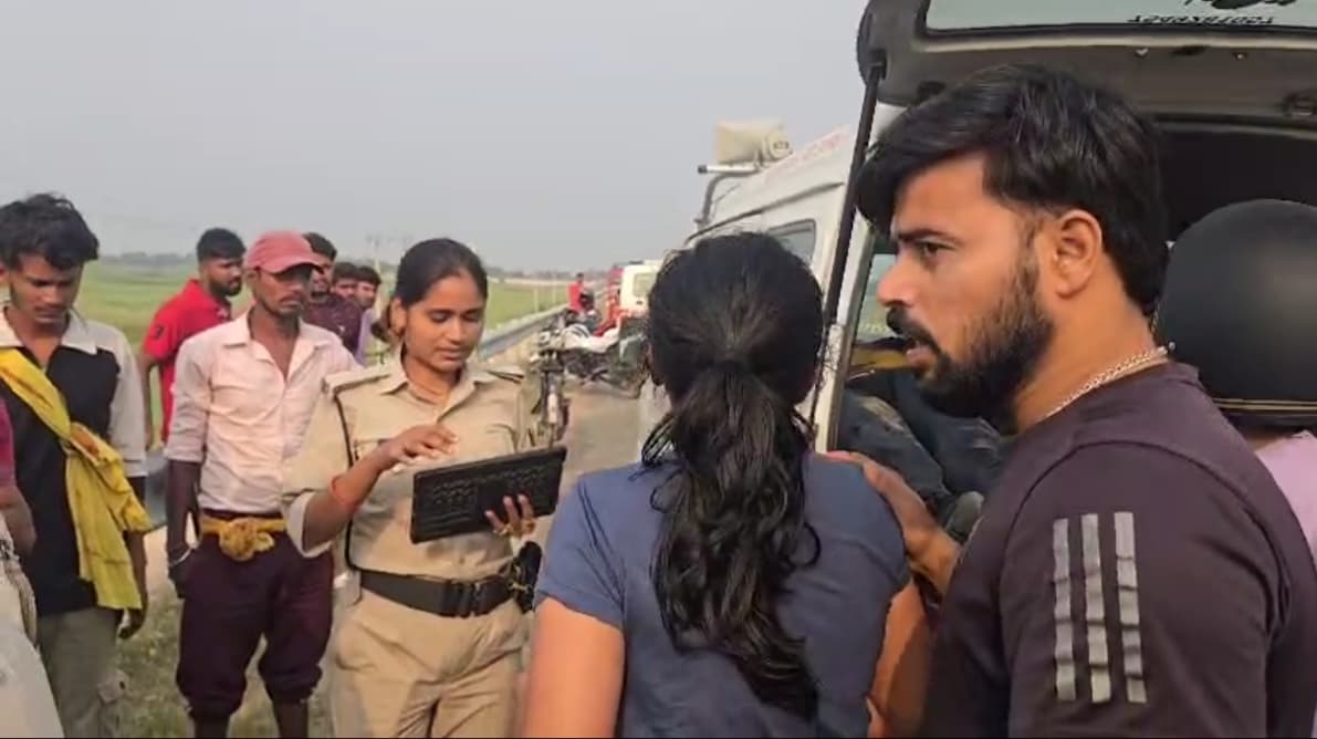 रफ्तार का कहर: बेगूसराय के अधिकारी और कर्मचारी की गाड़ी पटना के बाढ़ में दुर्घटनाग्रस्त..